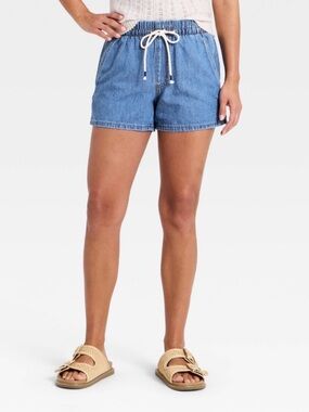 Denim Elastic-Waist Women's Shorts - Light Blue